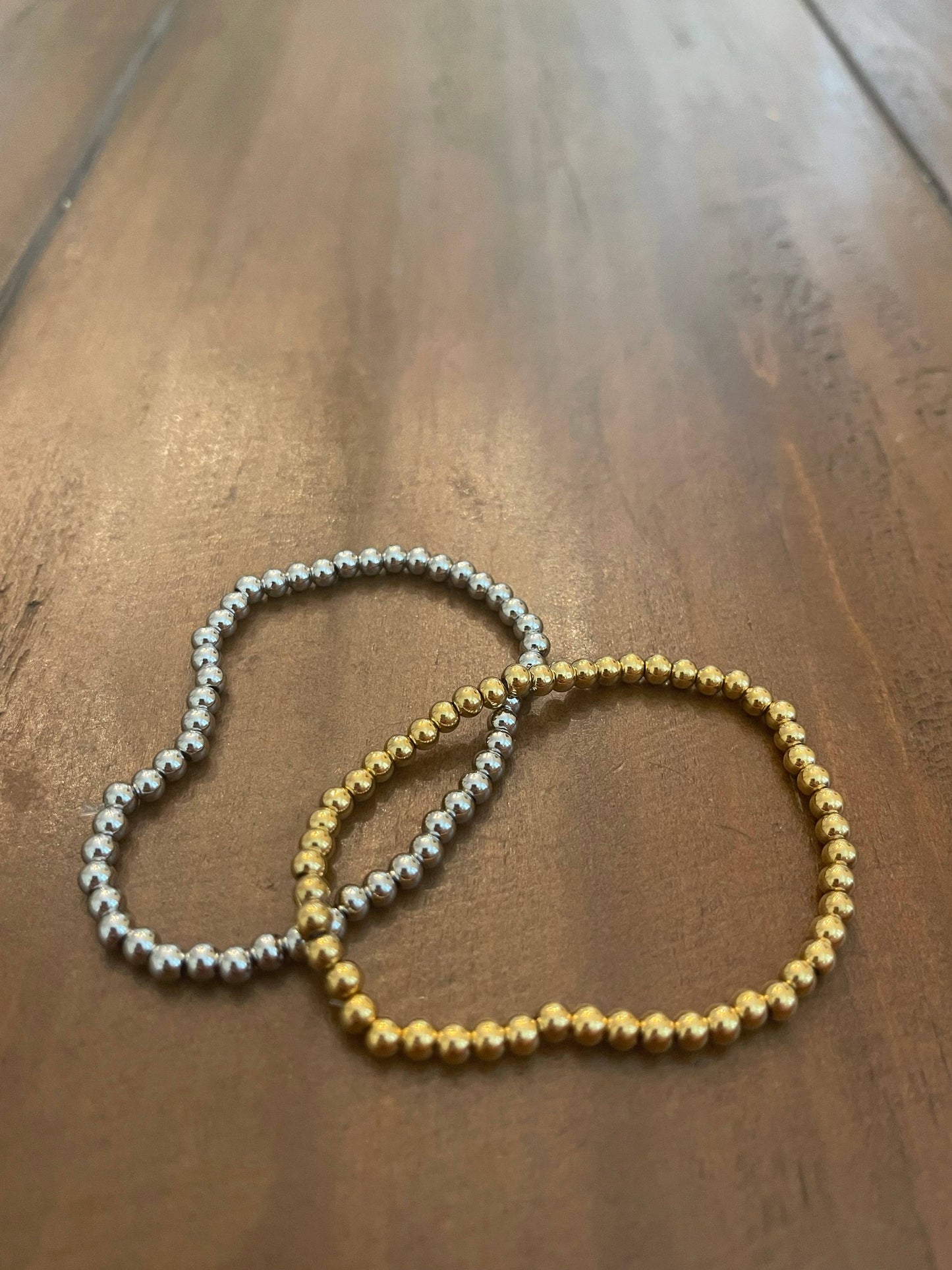 Classic bead bracelet